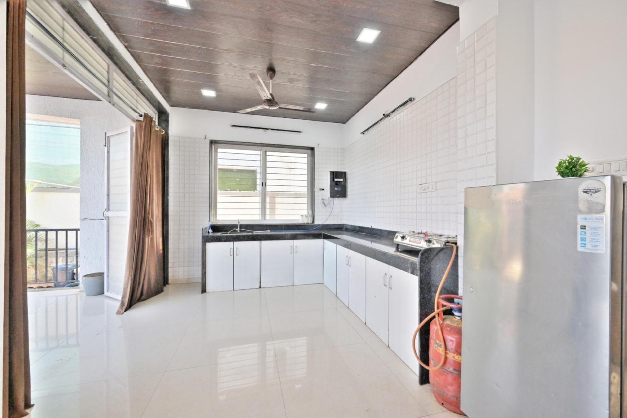 Ll Empyrean Stay Ll Mystical Stone Ll 4Bhk Ll Ac Ll Pvt Pool Ll Lonavala Bagian luar foto